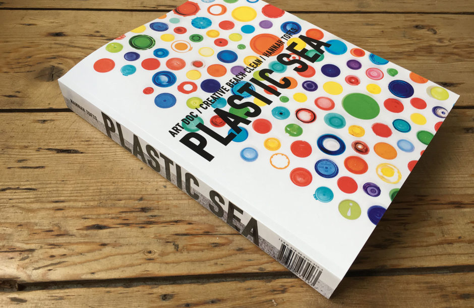 Plastic Sea, Creative Beach Clean